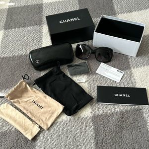 Chanel sunglasses black